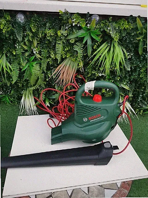 Bosch Laubbläser Universal Garden Tidy only Gebläse
