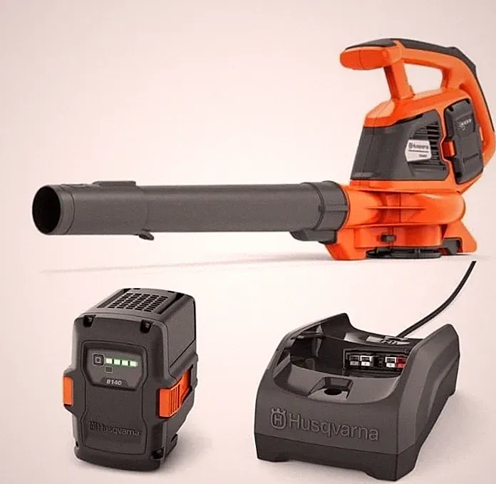 Husqvarna 120iBV Akku-Laubbläser mit B140 Akku und C80 Ladegerät