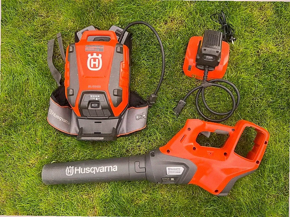 Husqvarna Akku Laubbläser 530iB Blasgerät Set inkl.BLI950X und Ladegerät